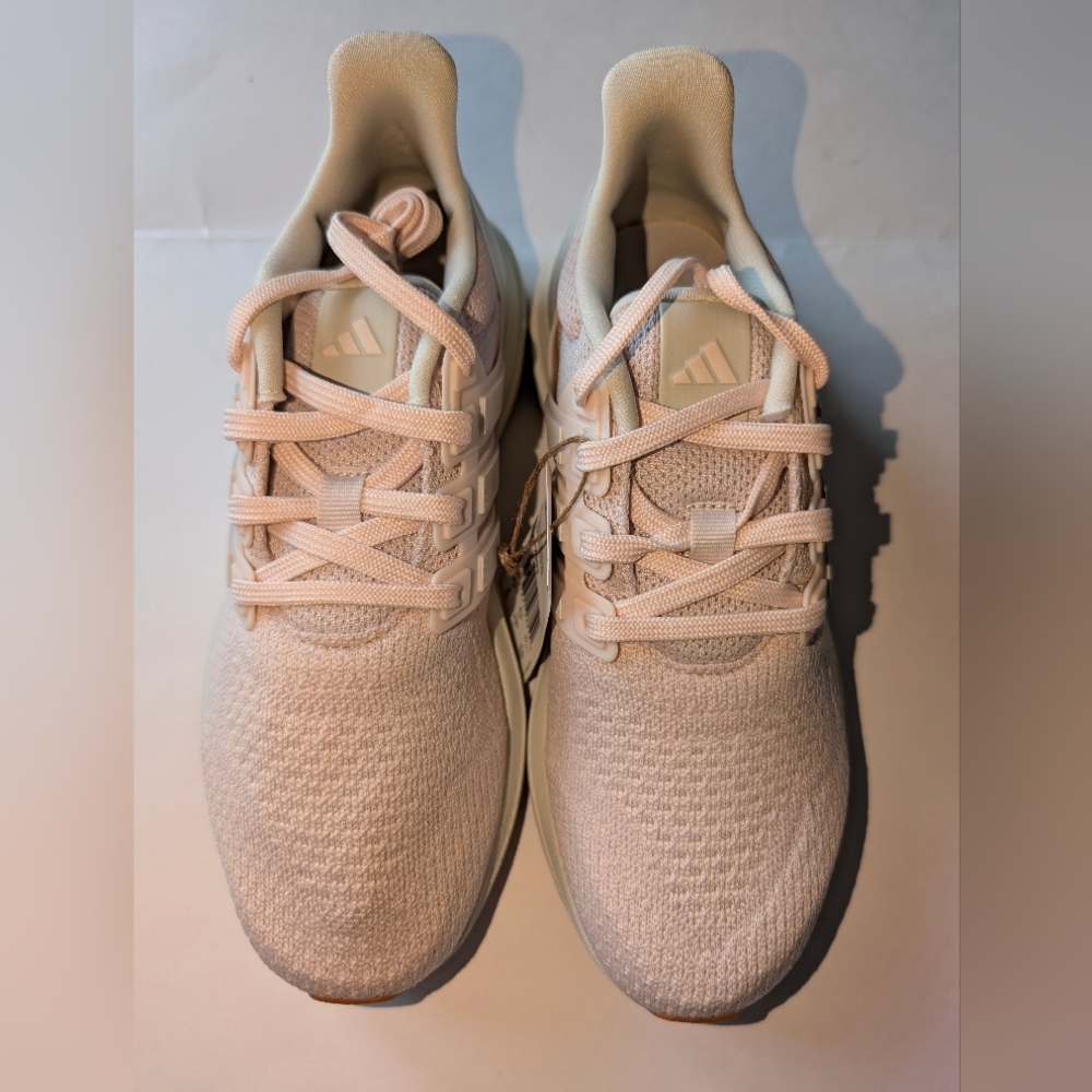Adidas Ultradream DNA sneakers light pink Women's Size 6